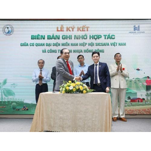 V. Ký kết hợp tác chiến lược